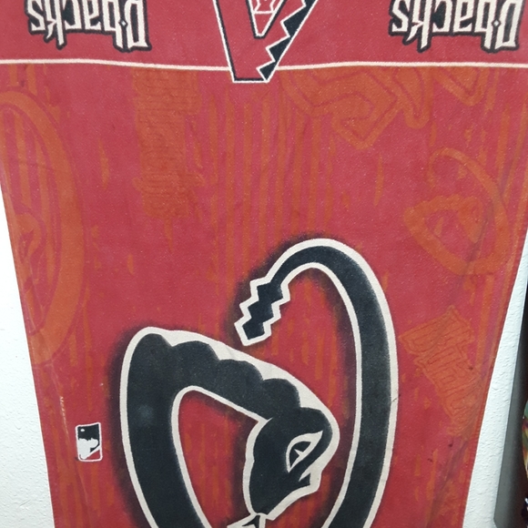 MLB Arizona Diamondbacks Beach Towel - Picture 5 of 11